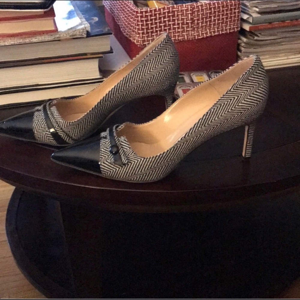 Manolo Blahnik tweed pumps. Size 9.5